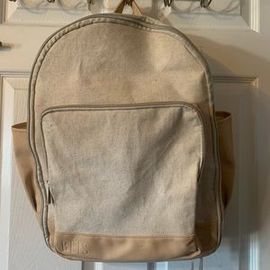 Beis travel backpack